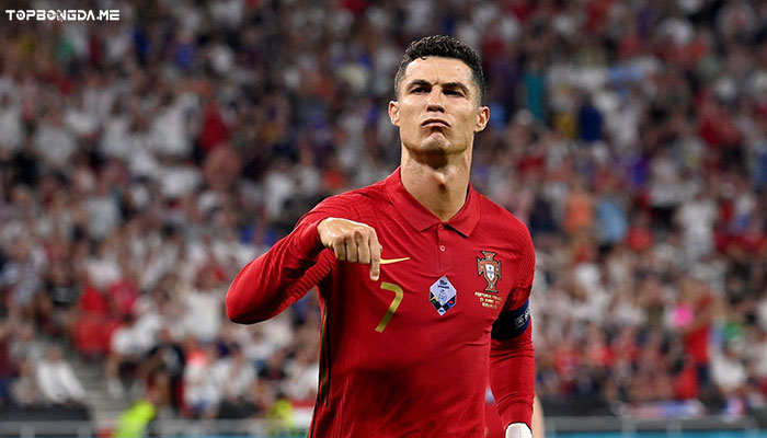 cr7 là ai
