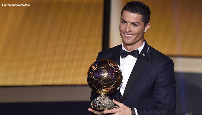 hoa vang cr7